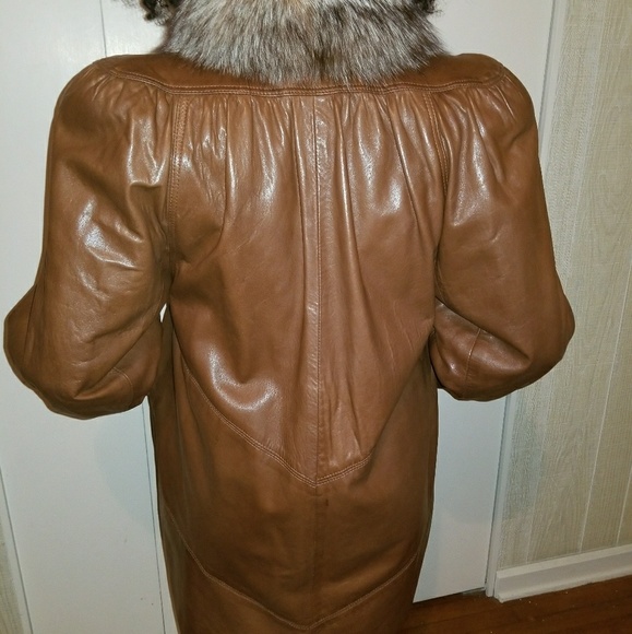 Fur Coat - Picture 4 of 8